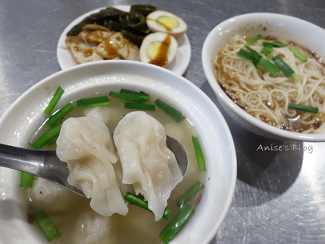 黃石市場美食．老曹餛飩，鮮美的古早味 @愛吃鬼芸芸