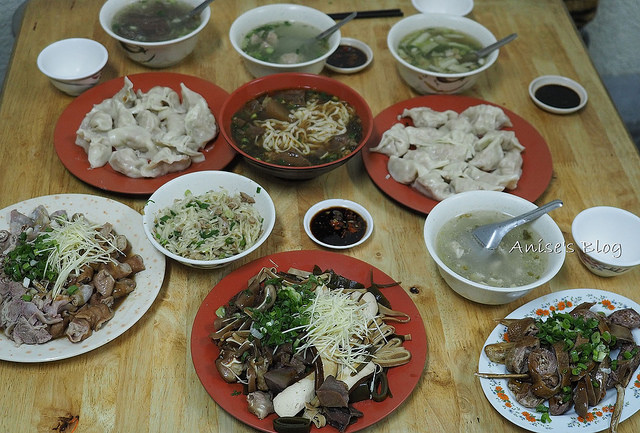 南投集集美食，阿霞牛肉麵，在地人的愛 @愛吃鬼芸芸