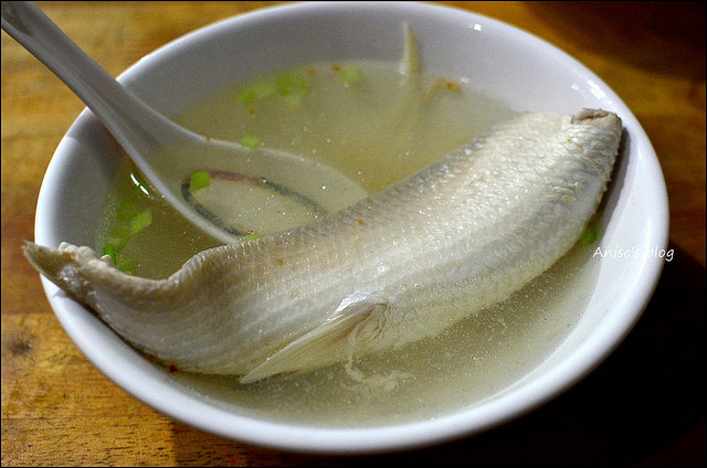 南機場美食．邱丘台南虱目魚粥(姐姐食記) @愛吃鬼芸芸