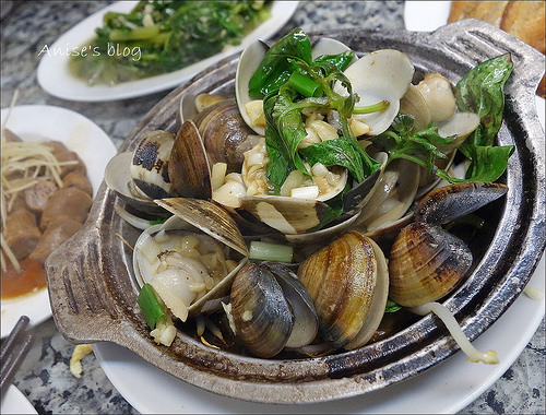 台北宵夜．阿財虱目魚肚，三杯蛤是大亮點 @愛吃鬼芸芸