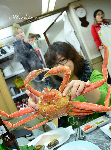 首爾美食～吸住嘴唇活章魚、活帝王蟹之鷺梁津海產市場 @愛吃鬼芸芸