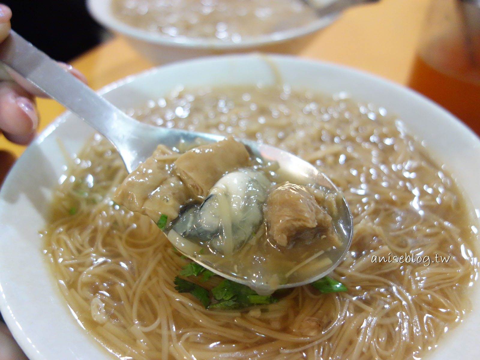 傳奇麵線，傳說中台北最好吃麵線之一！果真料好實在又美味 @愛吃鬼芸芸