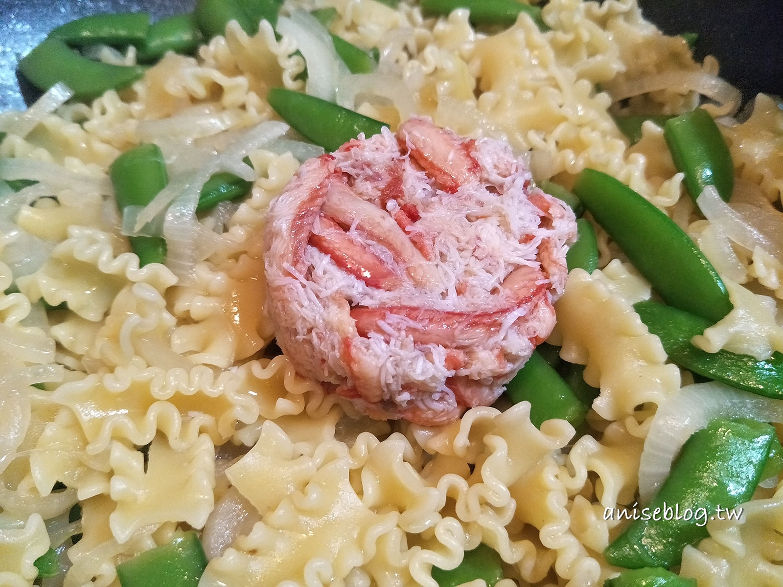 簡單義大利麵食譜：蟹肉甜豆、墨魚青花菜、剝皮辣椒義大利麵 @愛吃鬼芸芸