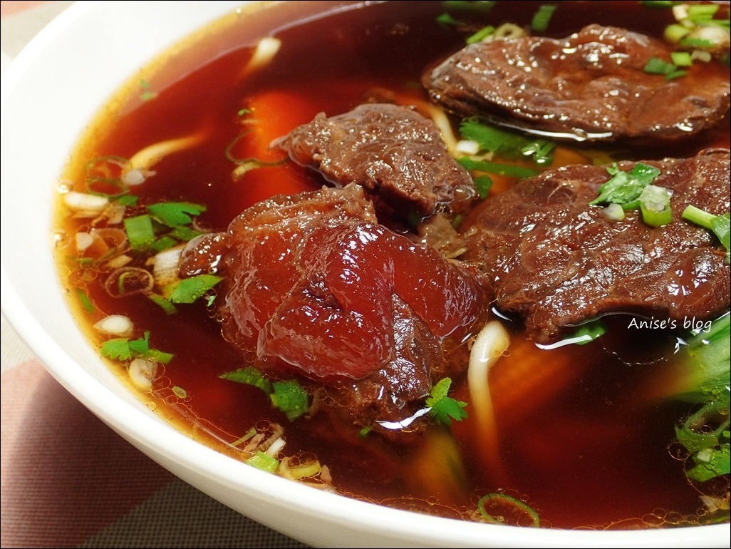 宜蘭美食．宜蘭隱藏版無名牛肉麵(姊姊食記) @愛吃鬼芸芸