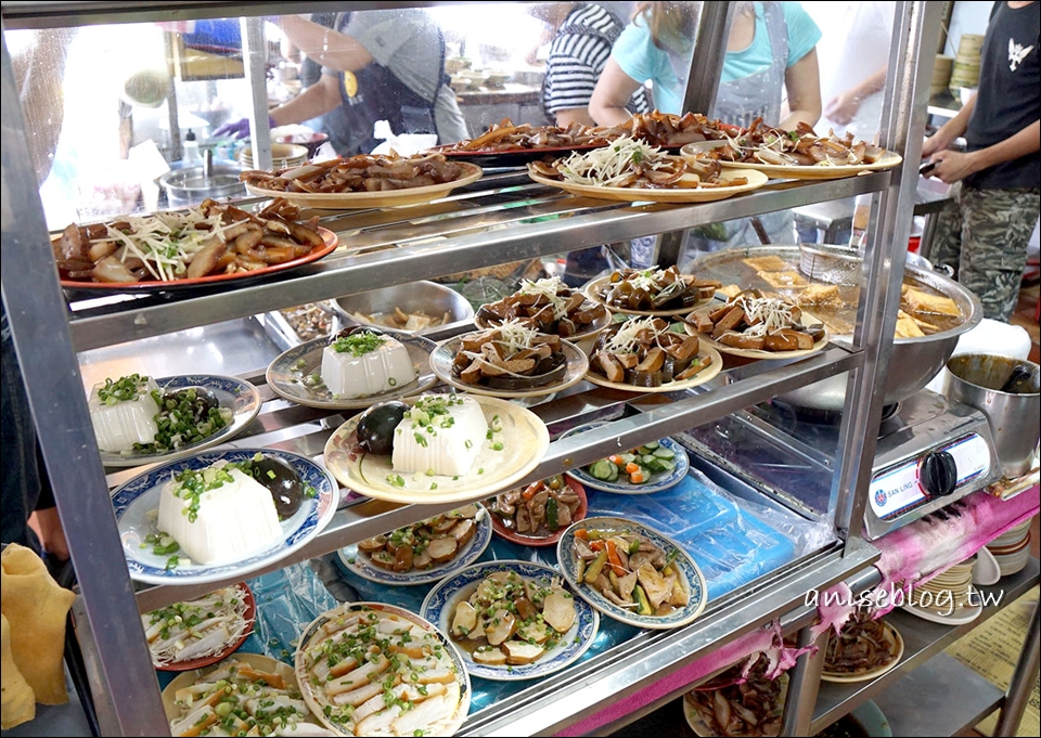 三重美食．大胖烏醋乾麵，份量大佛心價、溫體豬肉好好吃喔