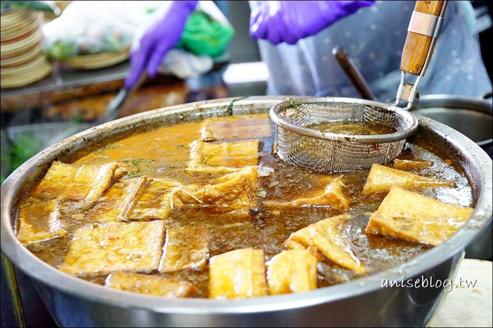 三重美食．大胖烏醋乾麵，份量大佛心價、溫體豬肉好好吃喔