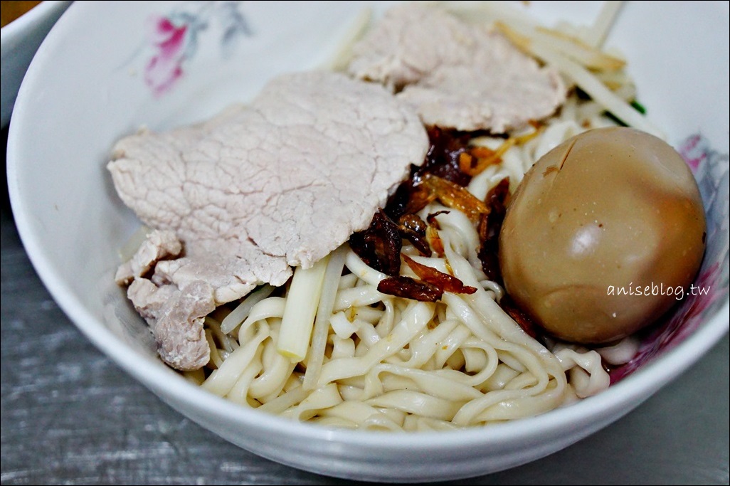 阿田麵，赤峰街古早味麵食，大同區六十年老店(姊姊食記) @愛吃鬼芸芸