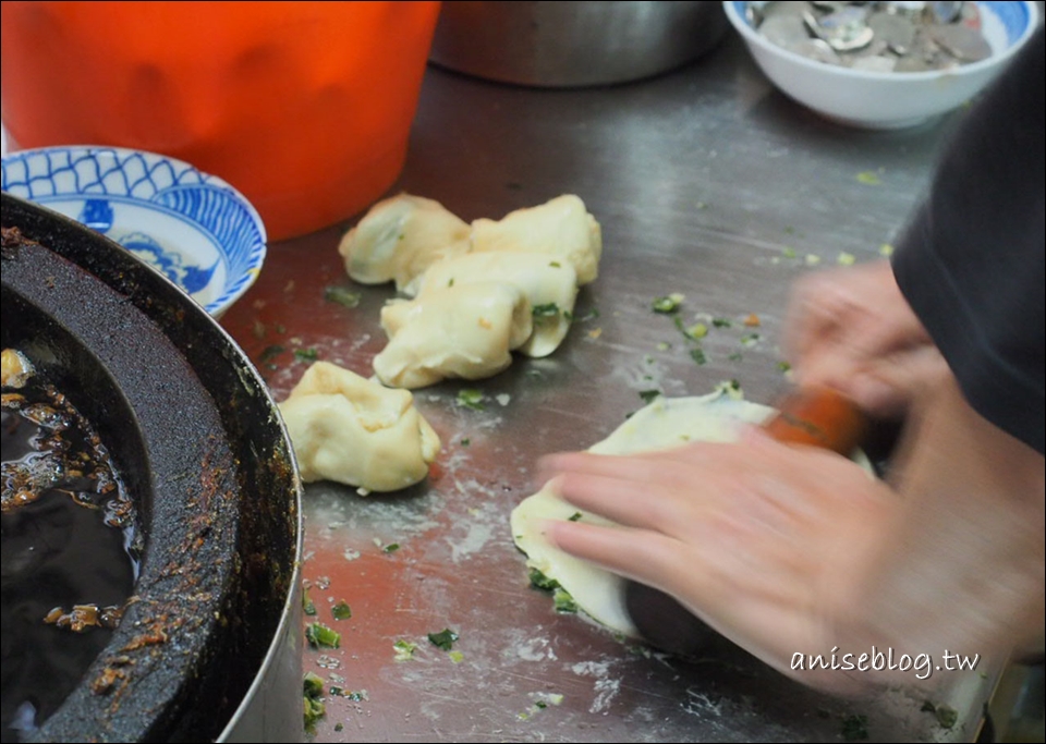 重慶豆漿，炸蛋餅內有菜圃，毫好吃！