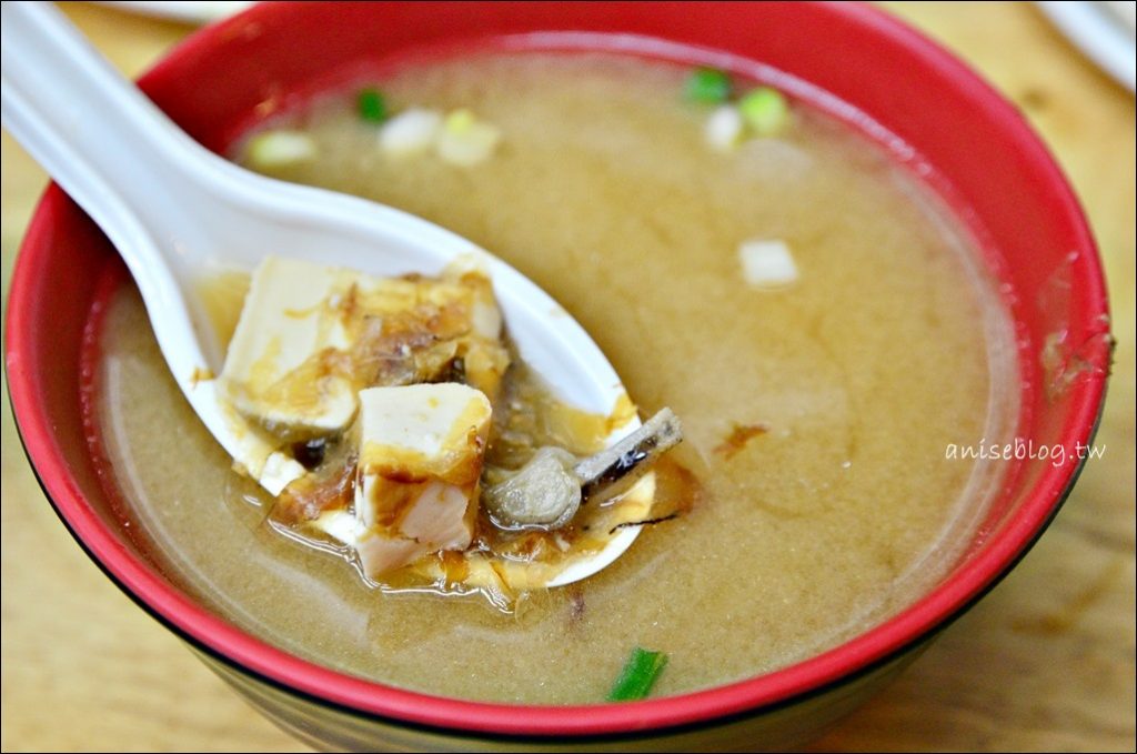 滷三塊五花肉飯，北投石牌晚餐宵夜美食(姊姊食記)