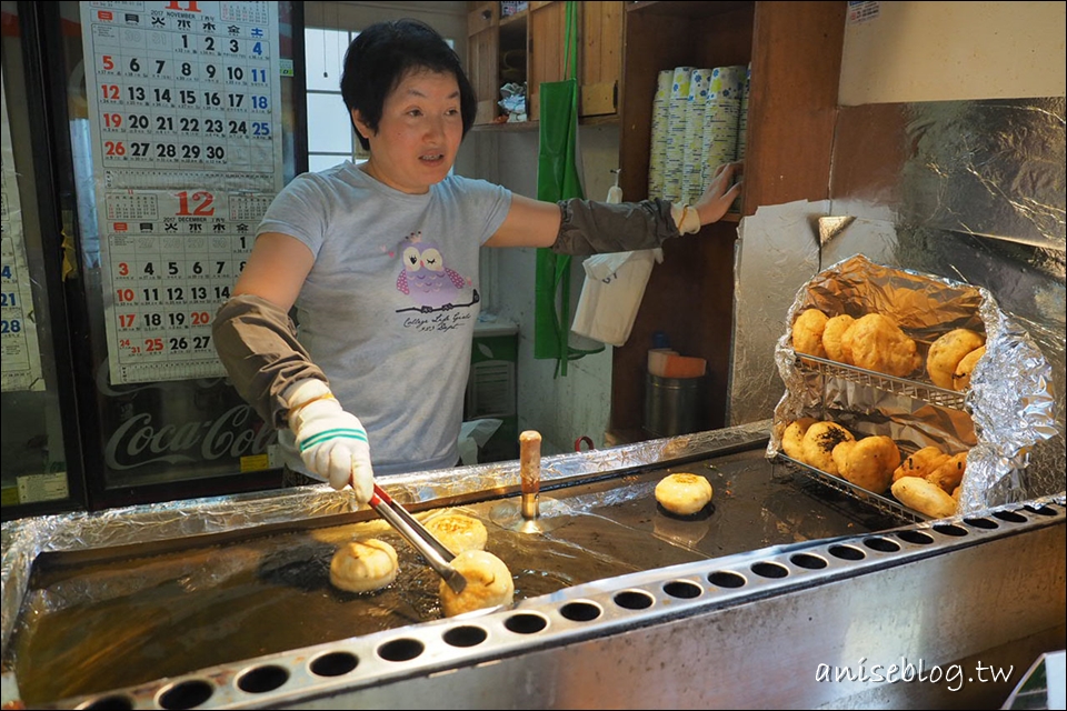 首爾美食．三清洞摩西(安國站起司年糕鍋)、三清洞甜餅