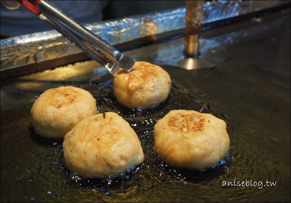 首爾美食．三清洞摩西(安國站起司年糕鍋)、三清洞甜餅