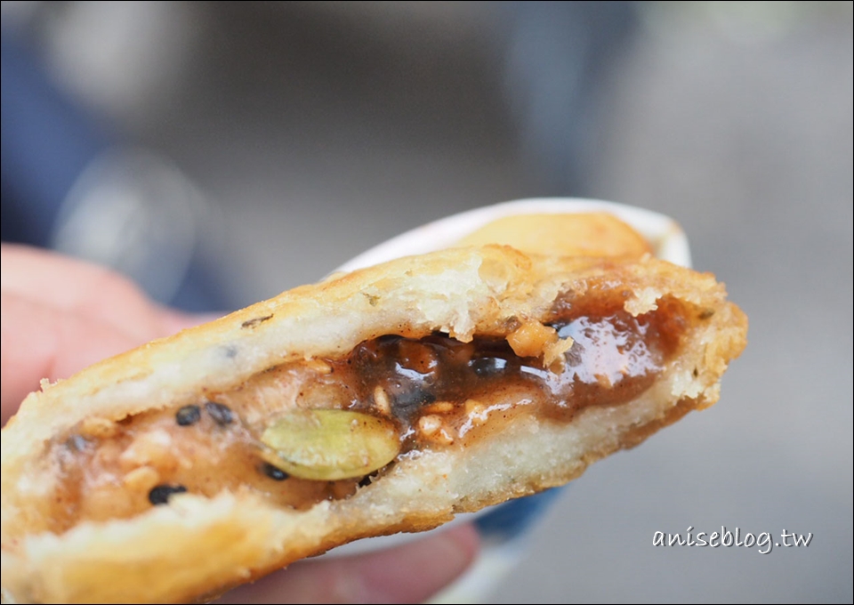 首爾美食．三清洞摩西(安國站起司年糕鍋)、三清洞甜餅