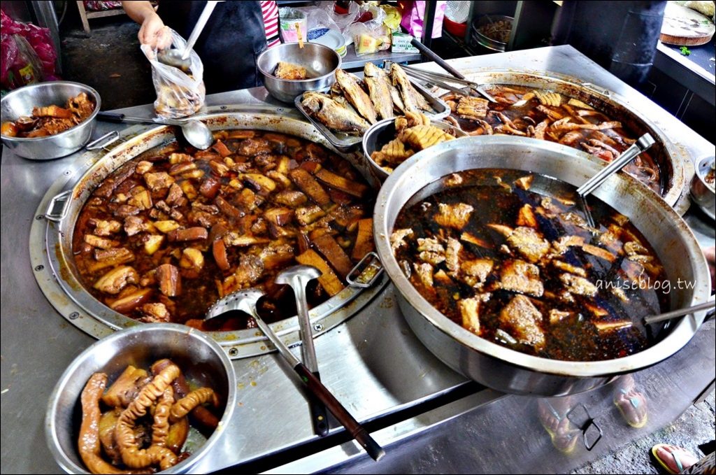 三民大飯店，隱身郊區巷弄間的美味，豬腳滷味是招牌(姊姊食記)