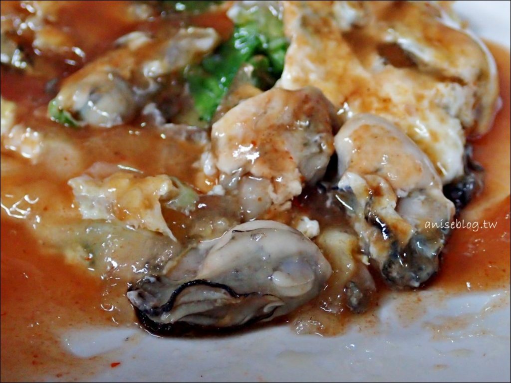 阿蘭大鼎魩仔魚炒飯、苦瓜排骨湯，大稻埕慈聖宮廟口小吃，大同區美食