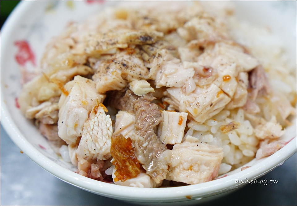 阿霞火雞肉飯，文化夜市宵夜版美食，生蚵也太威了吧！