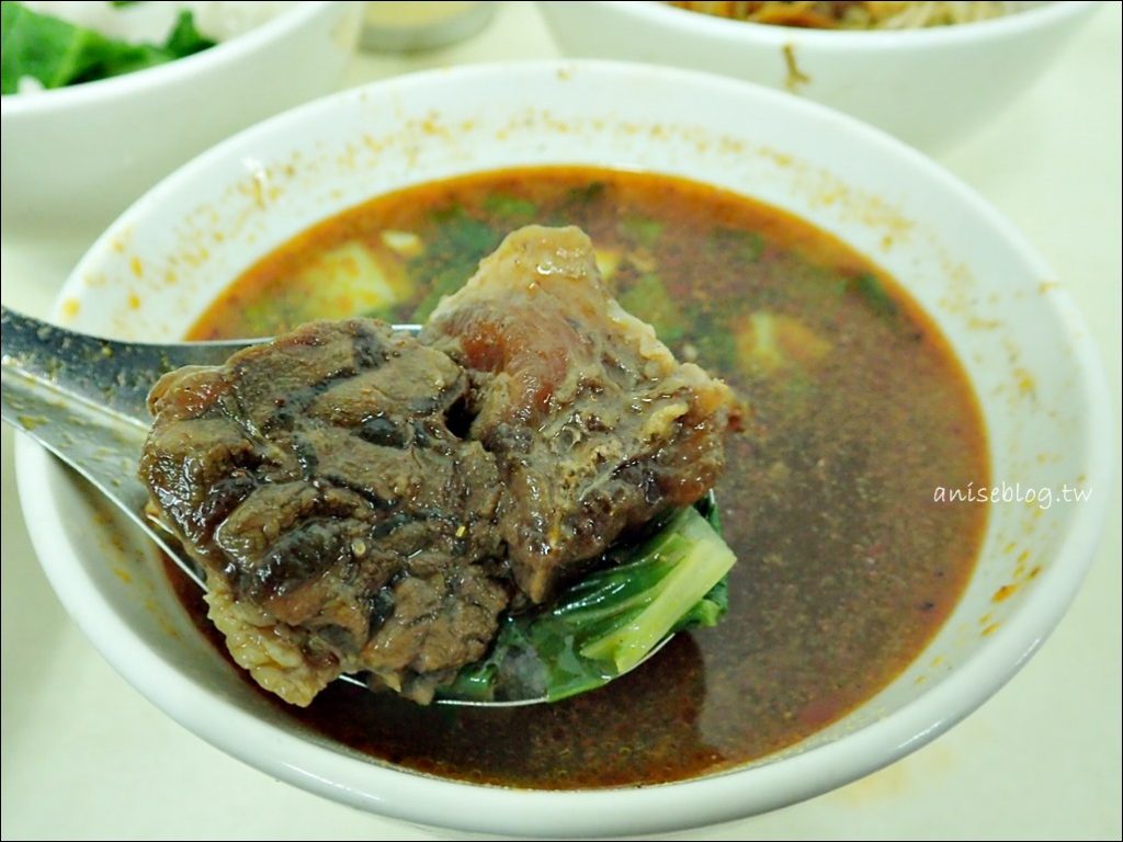 北車美食 | 成都抄手麵食，紅油抄手、八寶炸醬麵、牛肉湯(姊姊食記)