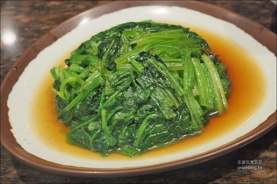 松山路金仙魯肉飯，網友極力推薦美味滷肉飯！