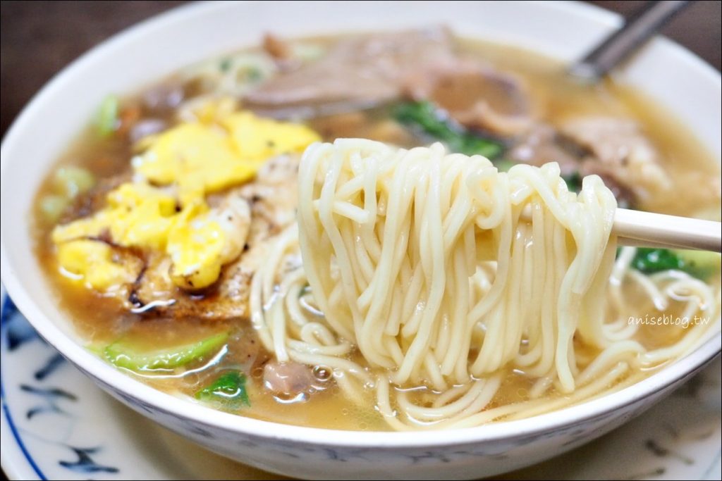 城中市場羊城小食，炒飯、年糕、河粉、熱炒，台北車站平價美食(姊姊食記)