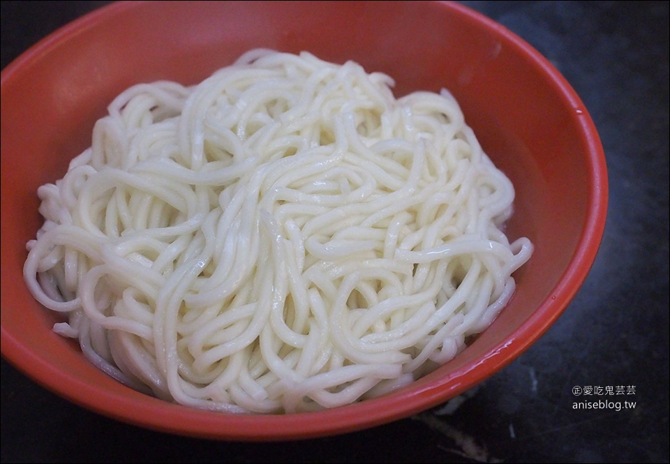 捷運龍山寺美食 | 好味老店珍珠餛飩皮薄肉鮮、古早味元祖胡椒餅