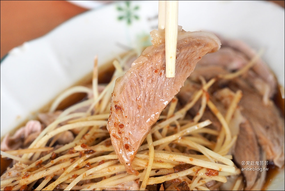 嘉義雞肉飯 | 民主火雞肉飯，在地人觀光客都愛的雞肉飯名店