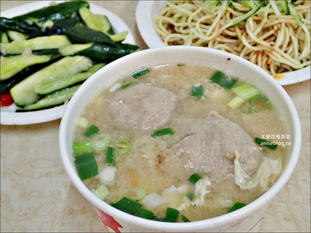 高家涼麵，聽爵士樂吃涼麵味噌湯，東區巷弄忠孝復興站美食(姊姊食記)