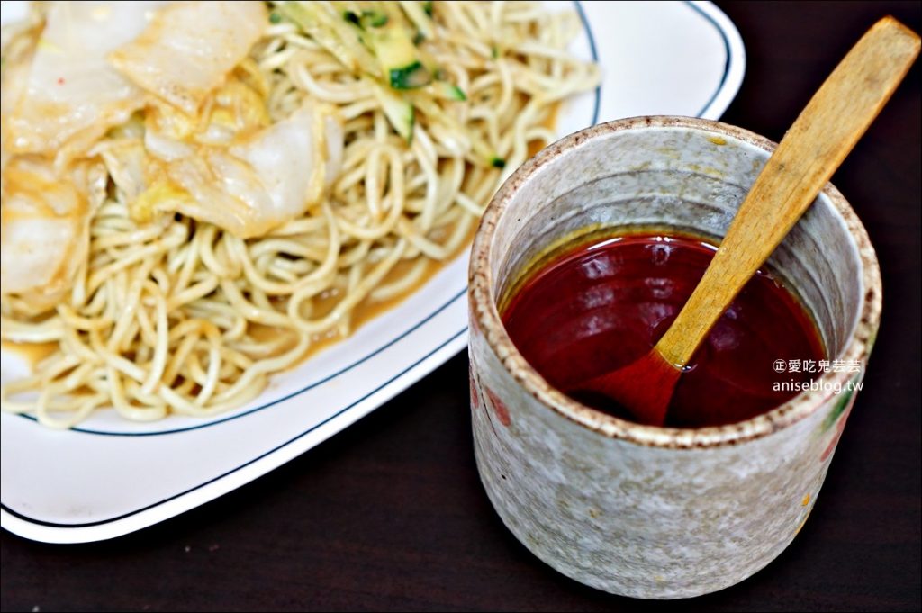 導遊涼麵泡菜專賣店，行天宮站美食(姊姊食記)