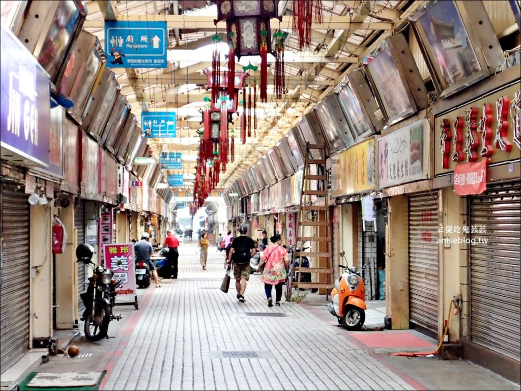 勇伯米苔目黑白切，華西街老店古早味早餐，萬華區美食(姊姊食記)