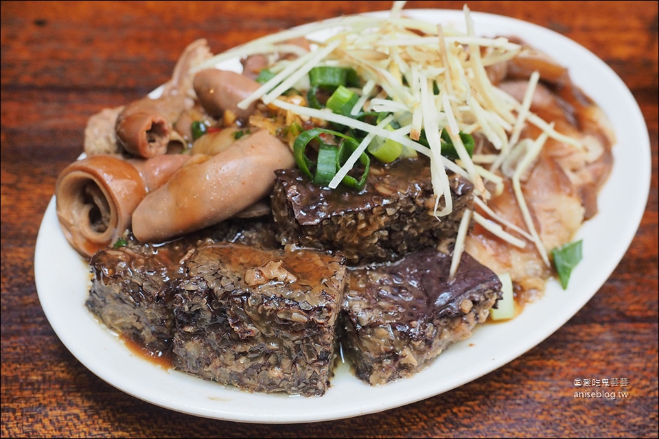 台東美食 | 榕樹下米苔目，滿滿柴魚噴香古早味