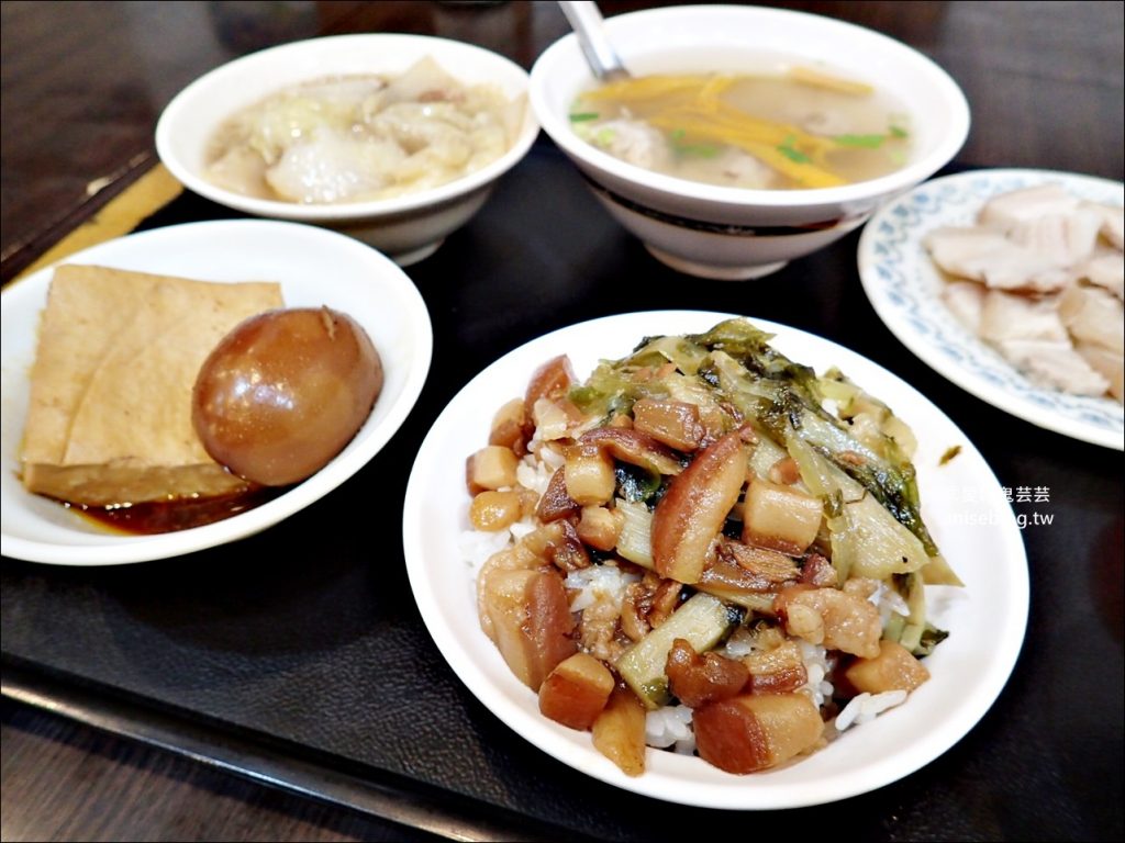 蓮霧滷肉飯，隱身巷弄的美食老店，三重美食(姊姊食記)