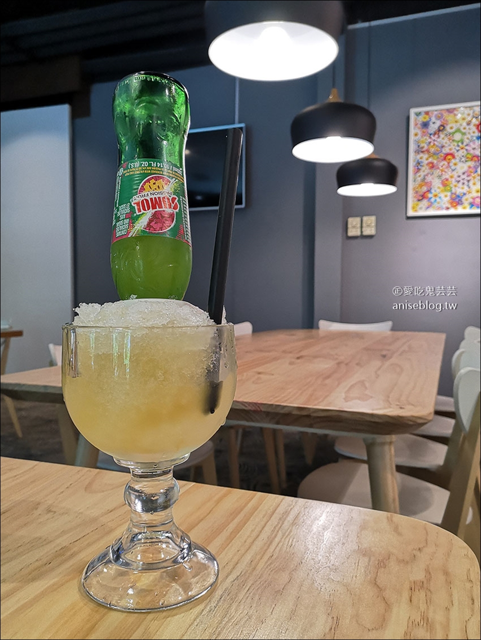 澳門葡式料理 | 新新酒店廣場葡國餐廳，在地人的愛 (鄰近有知名藝術家的壁畫，必訪！)