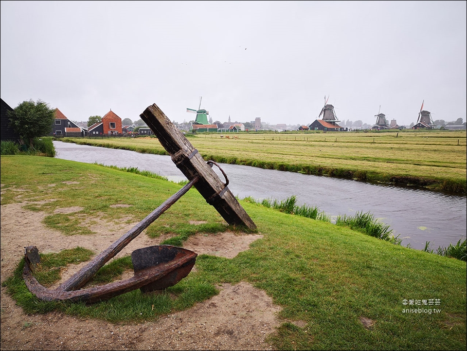 荷蘭風車村Zaanse(贊丹)，狂風暴雨不怕不怕，起司照吃、熱巧克力照喝