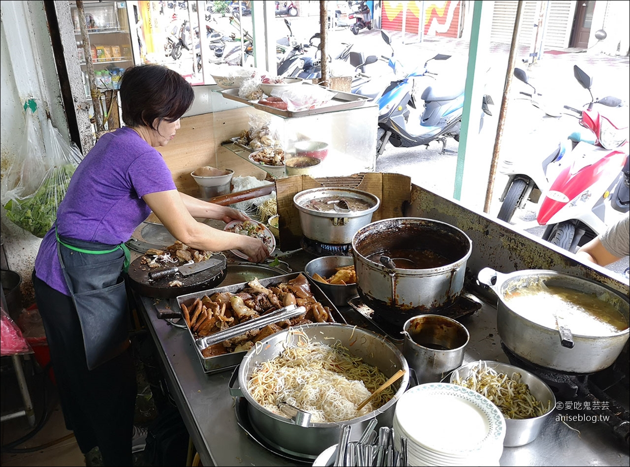 澎湖早餐街 | 二信飯糰、擱再來小吃部、鍾記燒餅、益豐豆漿店 、王大可咖啡