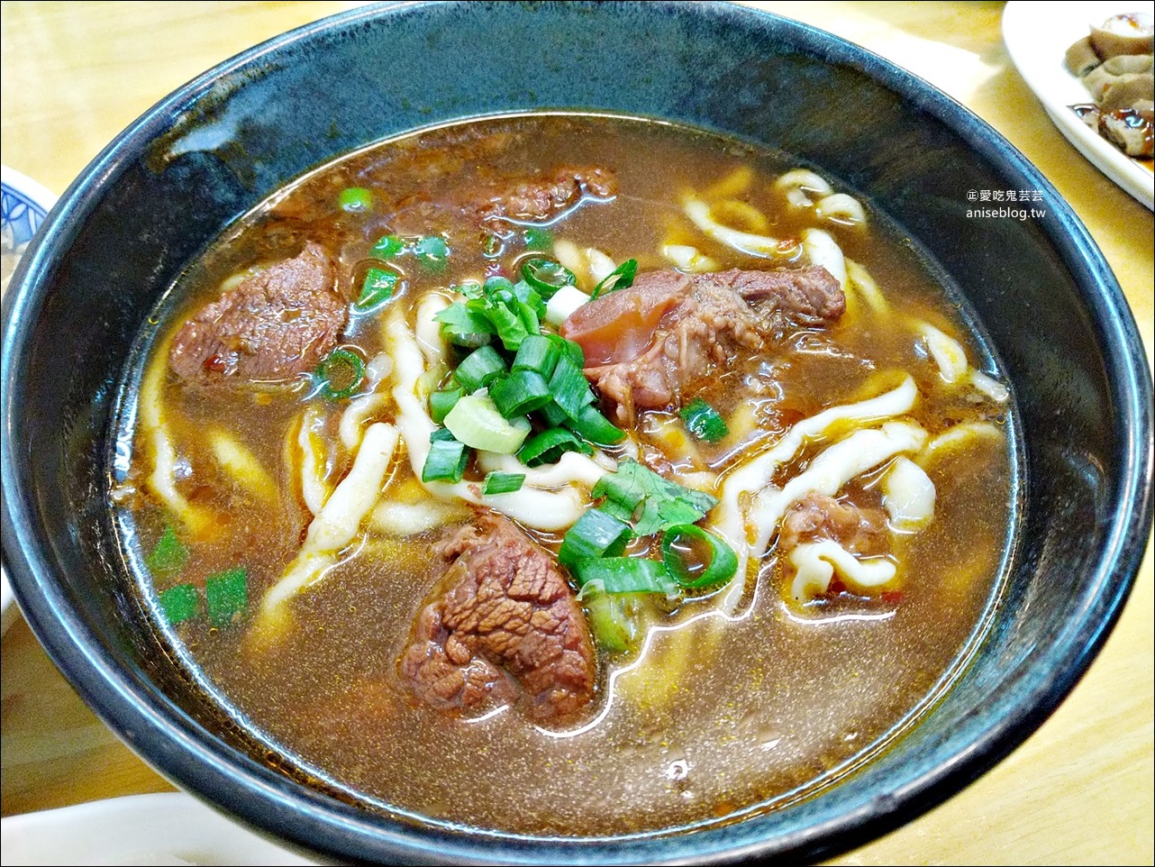 牛媽媽牛肉麵，復興路在地推薦，宜蘭市美食(姊姊食記)