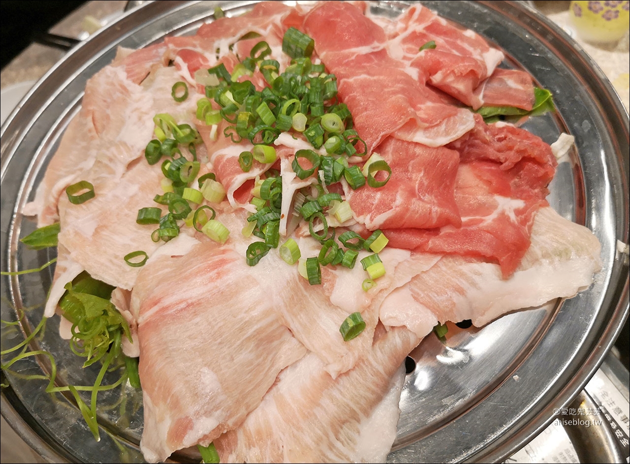 澎湖蒸海鮮 | 鮮食堂海鮮蒸鍋，層層疊疊的澎湖海鮮痛風鍋😍