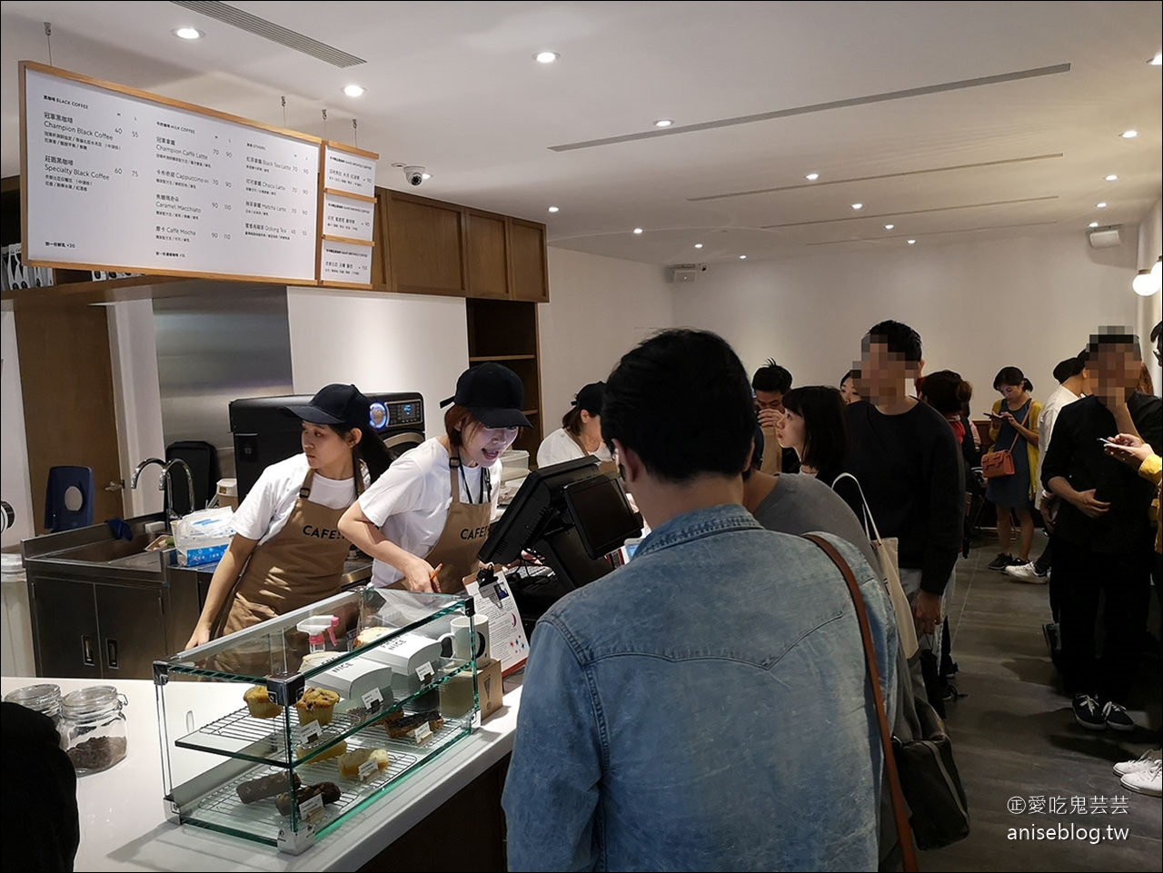 CAFE!N，東區最新IG打卡點 冠軍咖啡x冠軍麵包x設計大師