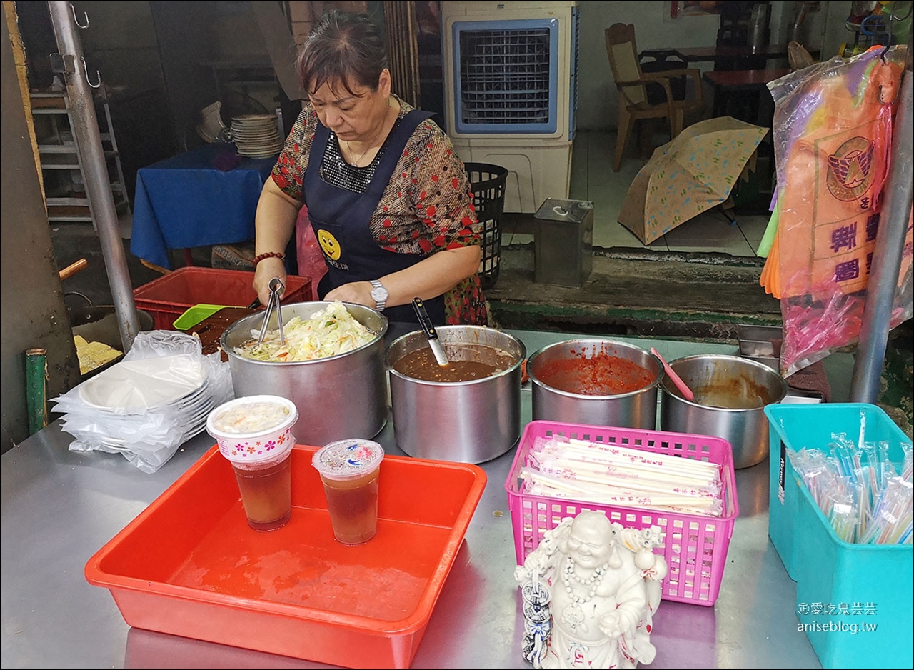 懷念泡菜臭豆腐 | 板橋名產，外酥內嫩、多汁的好吃臭豆腐