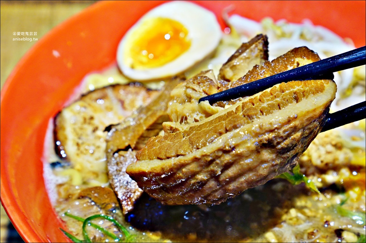 鳥人拉麵Totto Ramen，超厚切叉燒雞白濃湯拉麵，東區忠孝復興站美食(姊姊食記)