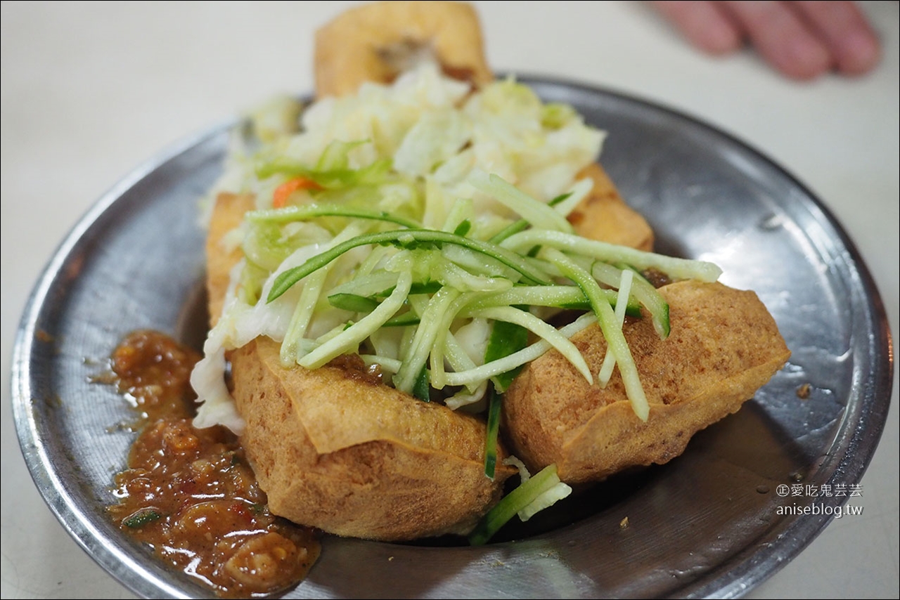 忠孝夜市巡禮 | 千味麻油雞、 正老牌臭豆腐麵線糊、阿義紅茶冰、徐大姊炸香香