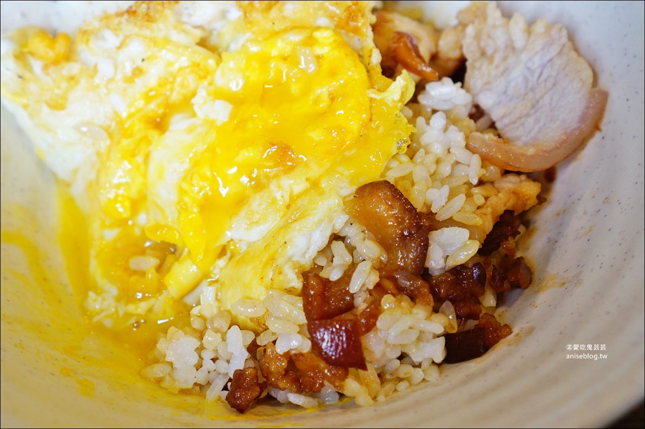 阿英滷肉飯(阿英台灣料理)，傳說的中瘋滷肉飯，公館台電大樓站美食(姊姊食記)