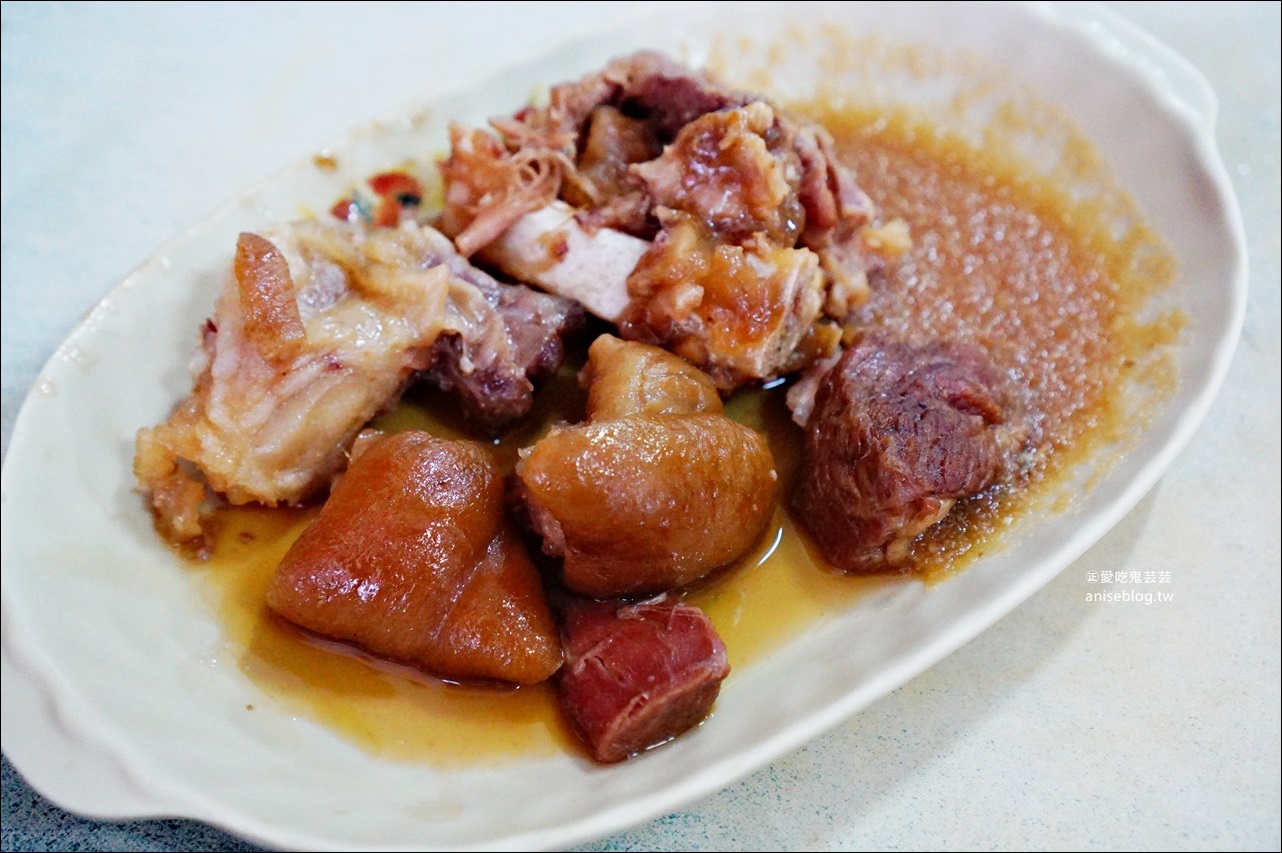 阿發豬腳，三重巷弄隱藏版平價小吃，捷運台北橋站美食(姊姊食記)