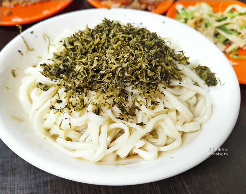 西門町美食 | 萬國酸菜麵，巷弄裡的老麵店 @愛吃鬼芸芸