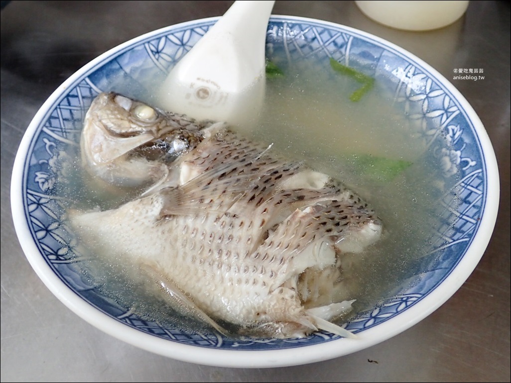 以馬內利鮮魚湯、炒麵，善導寺站平價小吃，中正區美食(姊姊食記)