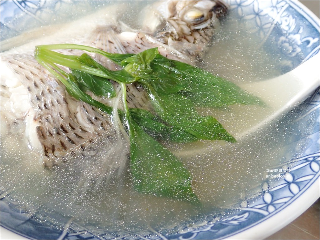 以馬內利鮮魚湯、炒麵，善導寺站平價小吃，中正區美食(姊姊食記)