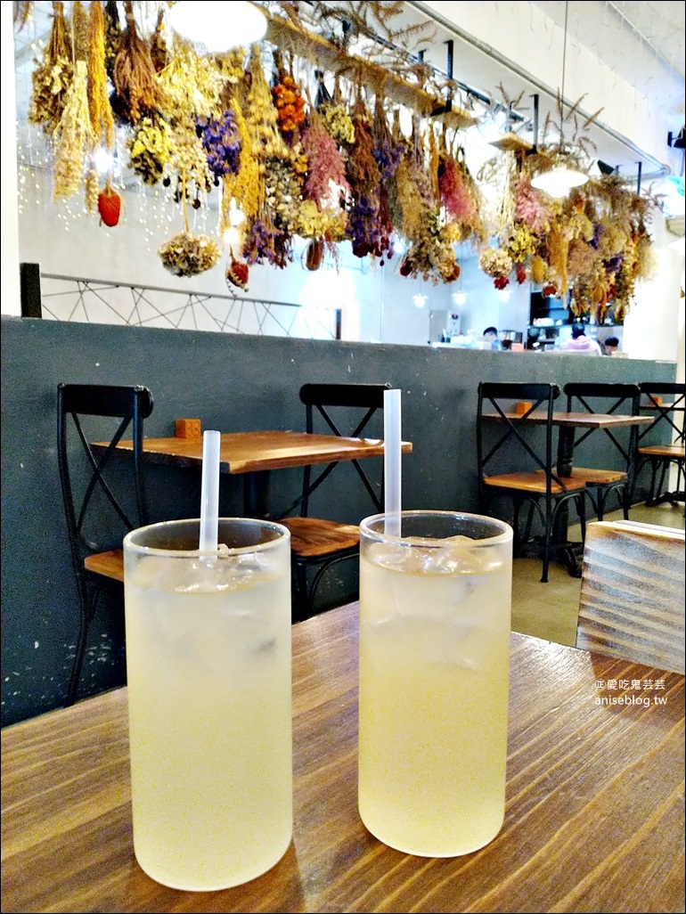 MATTER CAFE，網美乾燥花牆、美味舒芙蕾板橋早午餐，新埔站美食(姊姊食記)