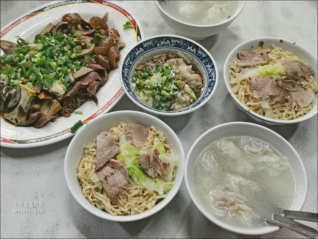 友愛街宵夜場 | 小杜意麵，小菜多又便宜