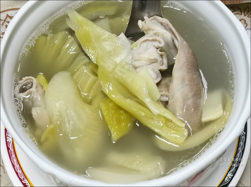 羊城小食油雞，台南隱藏版油雞老店