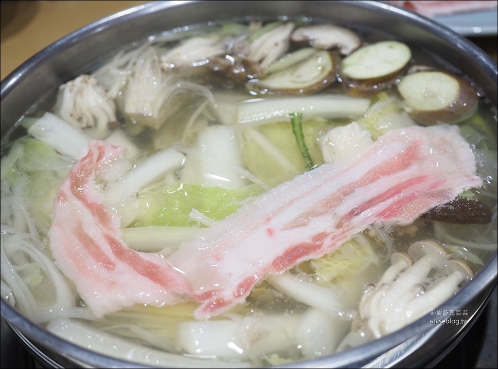 茨城美食 | 中台餐廳  NAKADAI，精緻黑毛和牛飯村牛、弓豚涮涮鍋專賣