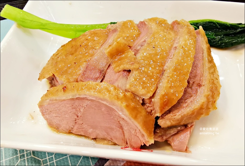 金鳳錦燒鵝，脆皮燒腩最推薦！國父紀念館站美食(姊姊食記)(含菜單)