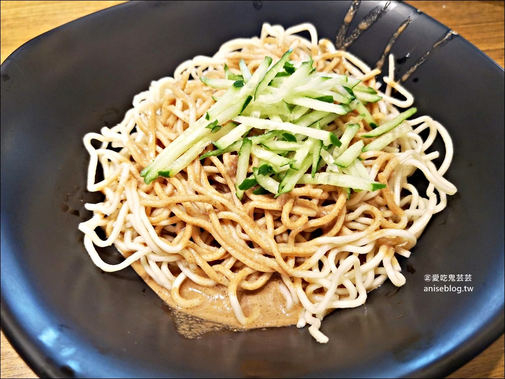 芝香雞肉飯、芝香涼麵，松山信義區午、晚餐宵夜，市政府站美食(姊姊食記)