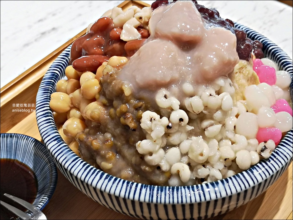 覓糖黑糖粉粿，七彩粉粿黑糖剉冰，南京復興站美食(姊姊食記)